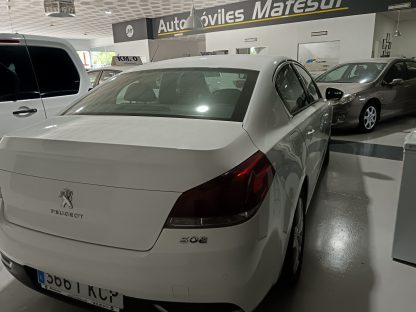 Peugeot 508 Active 1.6 Blue HDI 120 cv - Imagen 4
