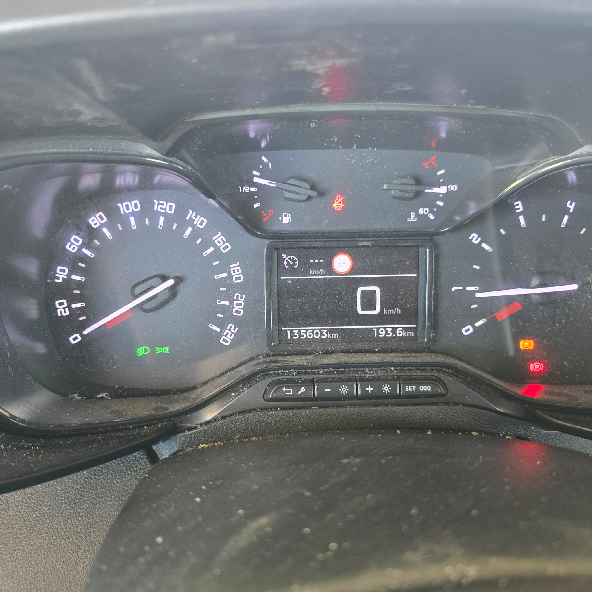 VOLKSWAGEN T-ROC Edition 1.6 TDI 115 cv - Imagen 5