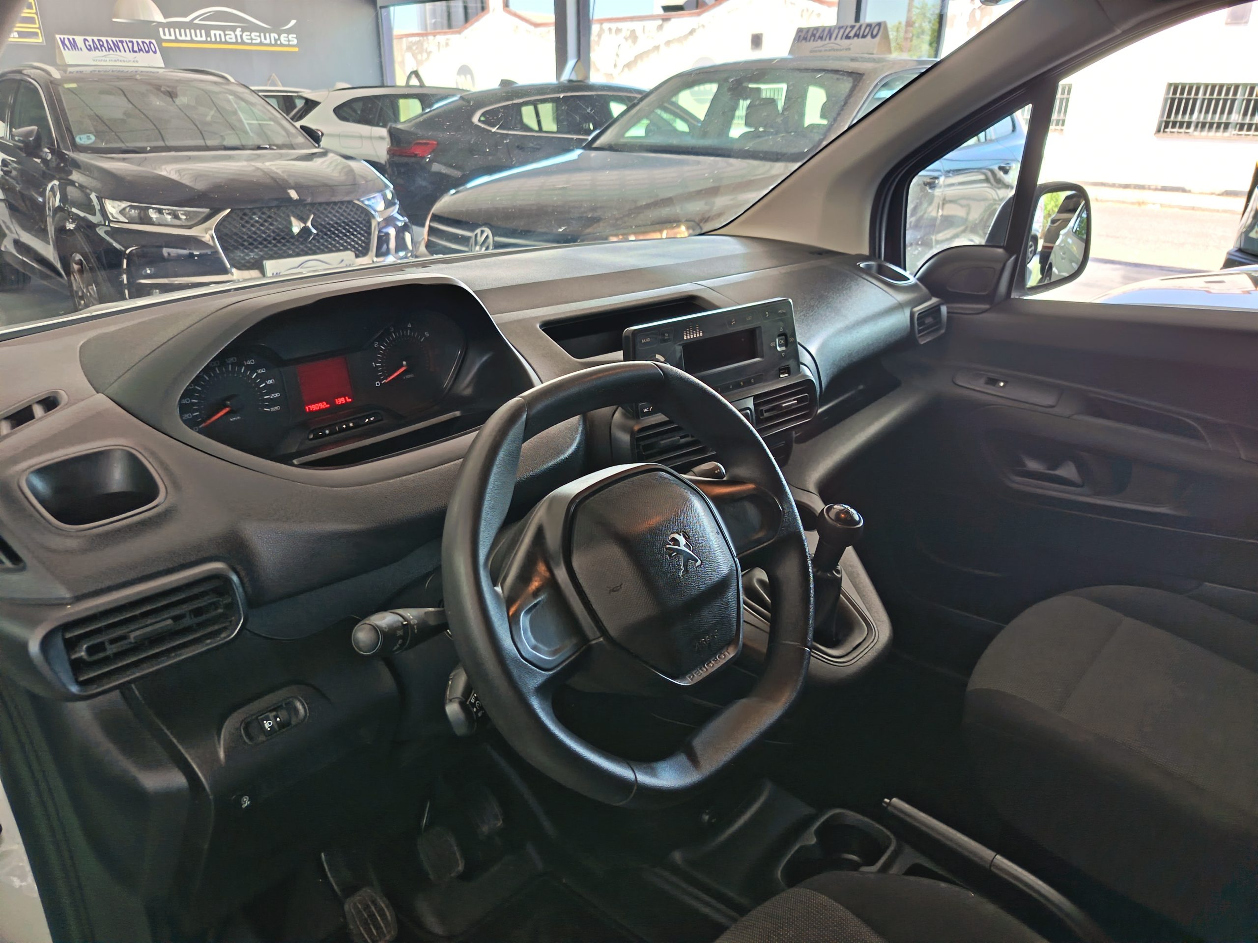 Peugeot Partner Pro Standard 1000kg BlueHDi 100 cv (copia) - Imagen 7