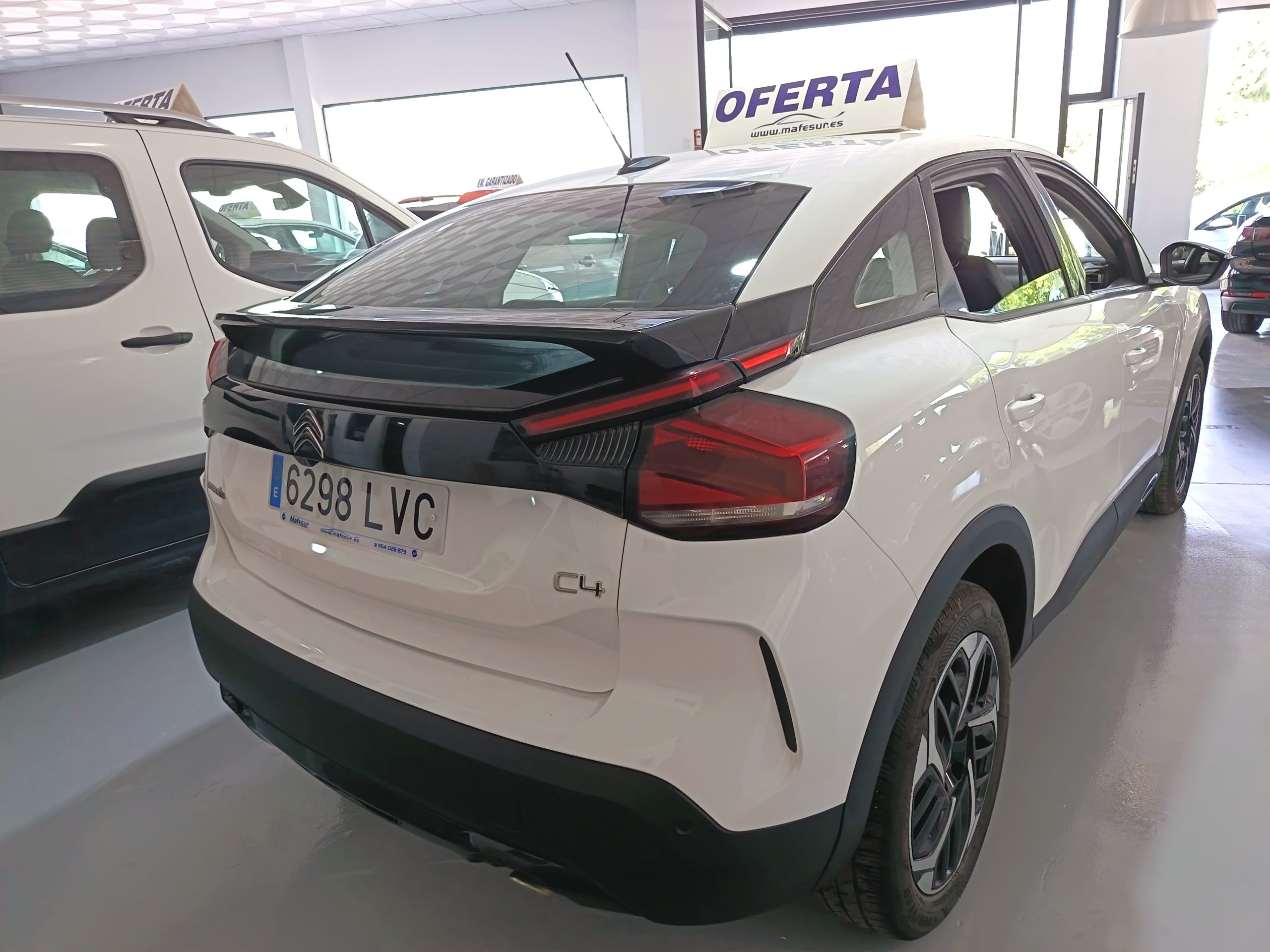 Citroën C4 Citroen BlueHDi 130 S&S EAT8 Feel Pack berlina 5P automática Automatic Diesel - Imagen 3