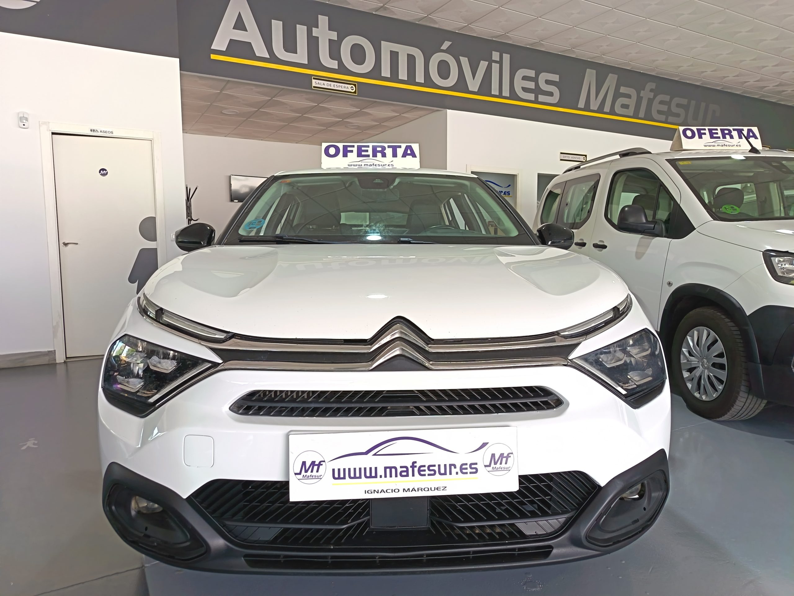 Citroën C4 Citroen BlueHDi 130 S&S EAT8 Feel Pack berlina 5P automática Automatic Diesel - Imagen 2